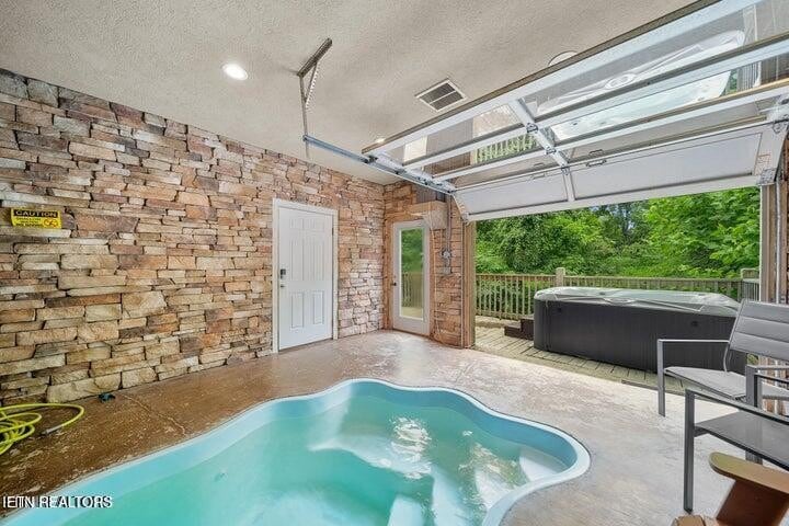 460 Alpine Mountain Way, Pigeon Forge, TN 37863 - photo 1