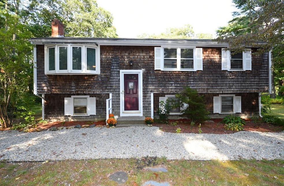 70 Wall St, Middleboro, MA 02346 - photo 1