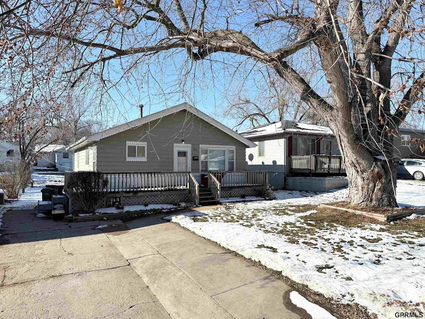 2806.5 Jackson St, Bellevue, NE 68005 - photo 1