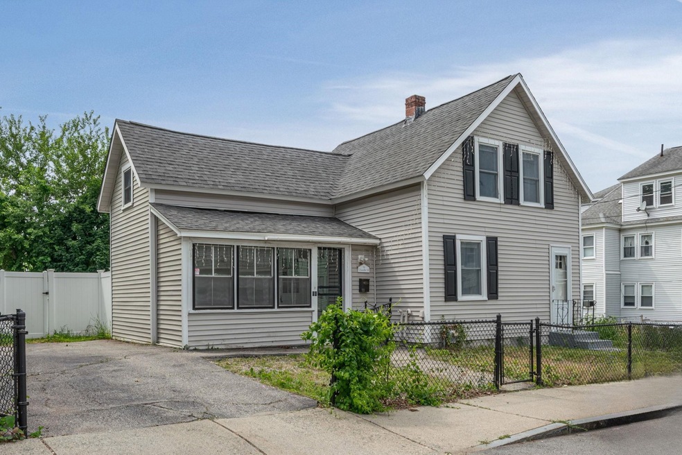 54 Chandler St, Nashua, NH 03064 - photo 1