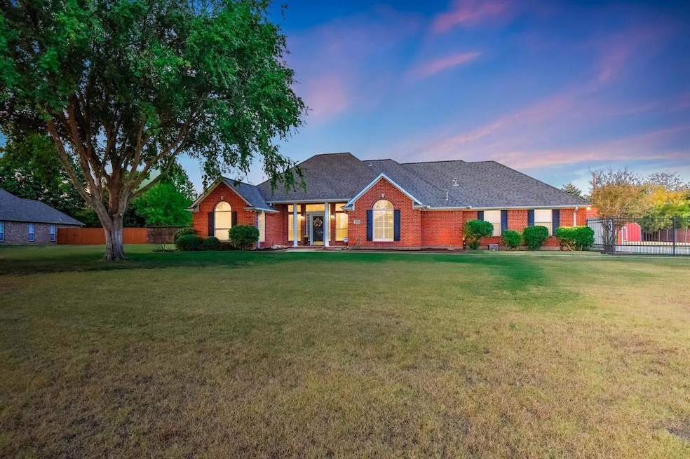 4811 Bello Vista Ct, Sherman, TX 75090 - photo 1