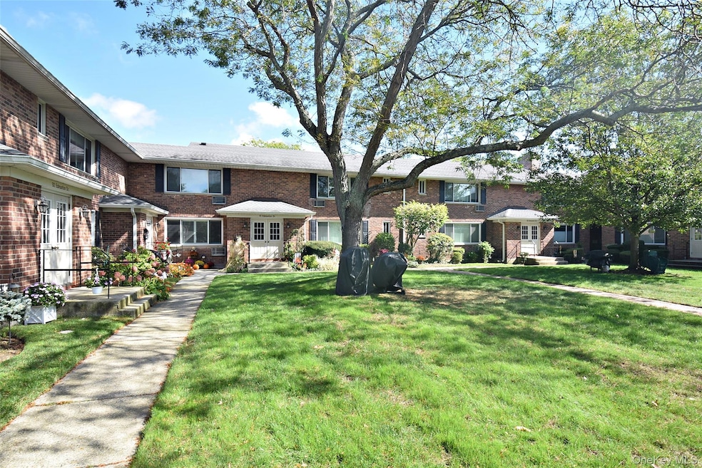 Pending $249,000 • Co-Listing Agent