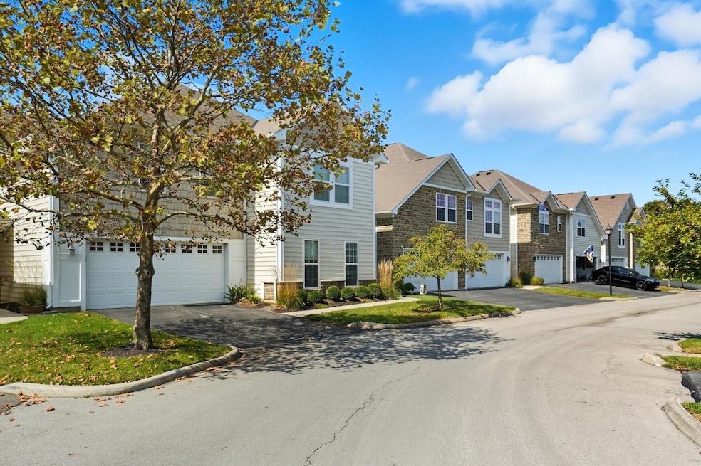 5017 Calais Dr unit 5017, Columbus, OH 43221 - photo 1