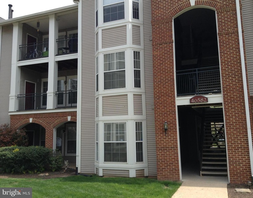 46582 Drysdale Terrace unit 200, Sterling, VA 20165 - photo 1