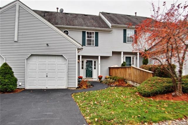 6 Plum Ct, Highland Mills, NY 10930 - photo 1