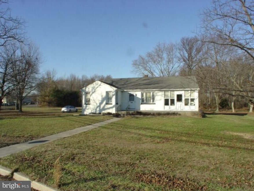 225 Sharptown Rd, Swedesboro, NJ 08085 - photo 1