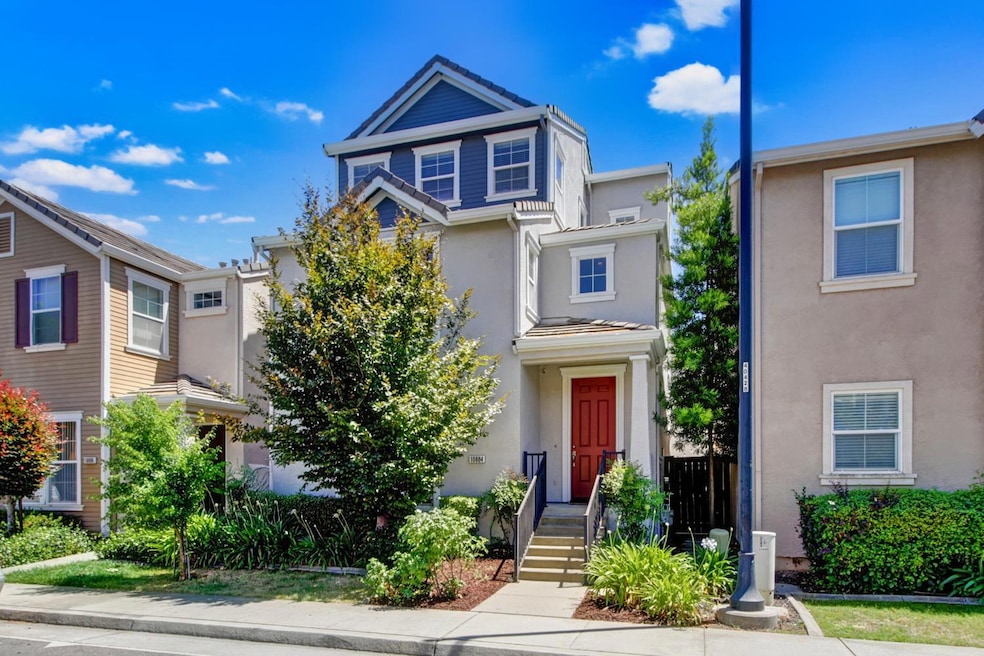 10884 Stourport Way, Rancho Cordova, CA 95670 - photo 1