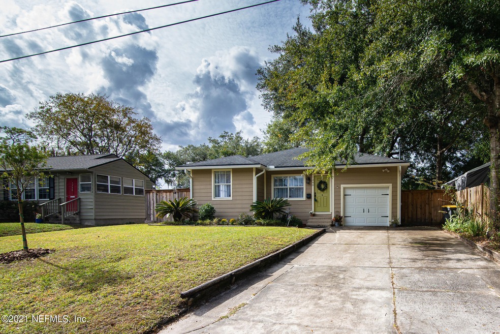 1340 Macarthur St, Jacksonville, FL 32205 - photo 1