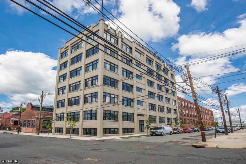 475 S Jefferson St unit 1F, Orange, NJ 07050 - photo 1