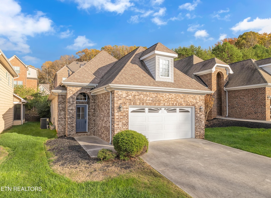 1036 Gothic Manor Way, Knoxville, TN 37923 - photo 1