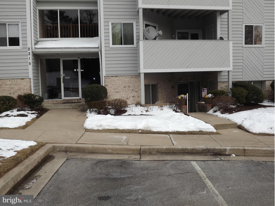 2215 Lowells Glen Rd unit D, Parkville, MD 21234 - photo 1
