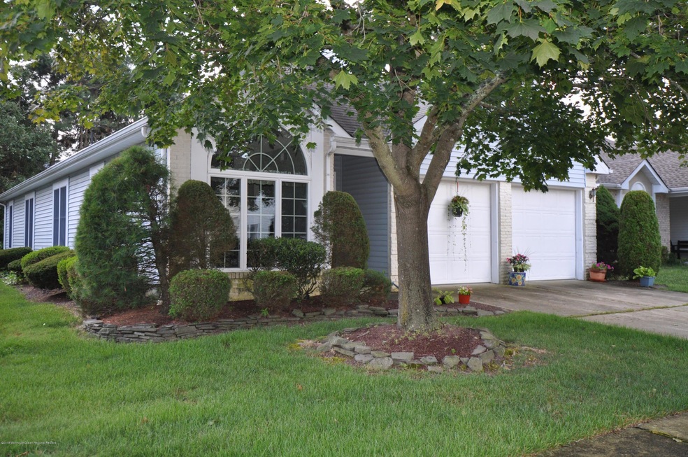 1633 Goldspire Rd, Toms River, NJ 08755 - photo 1