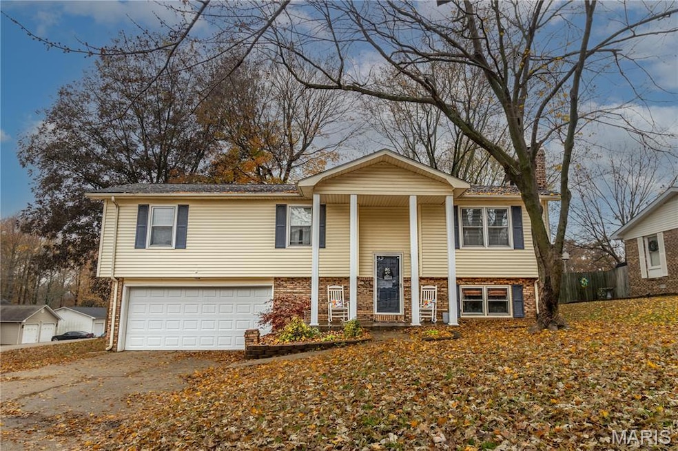 908 E Cottonwood Ln, Dexter, MO 63841 - photo 1