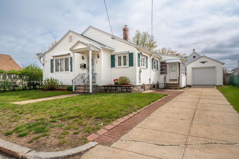 29 Hamblet St, Manchester, NH 03103 - photo 1