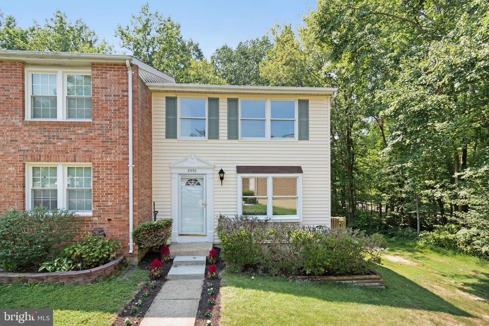 8690 Bent Arrow Ct, Springfield, VA 22153 - photo 1