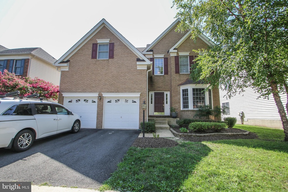 25425 Carrington Dr, Chantilly, VA 20152 - photo 1