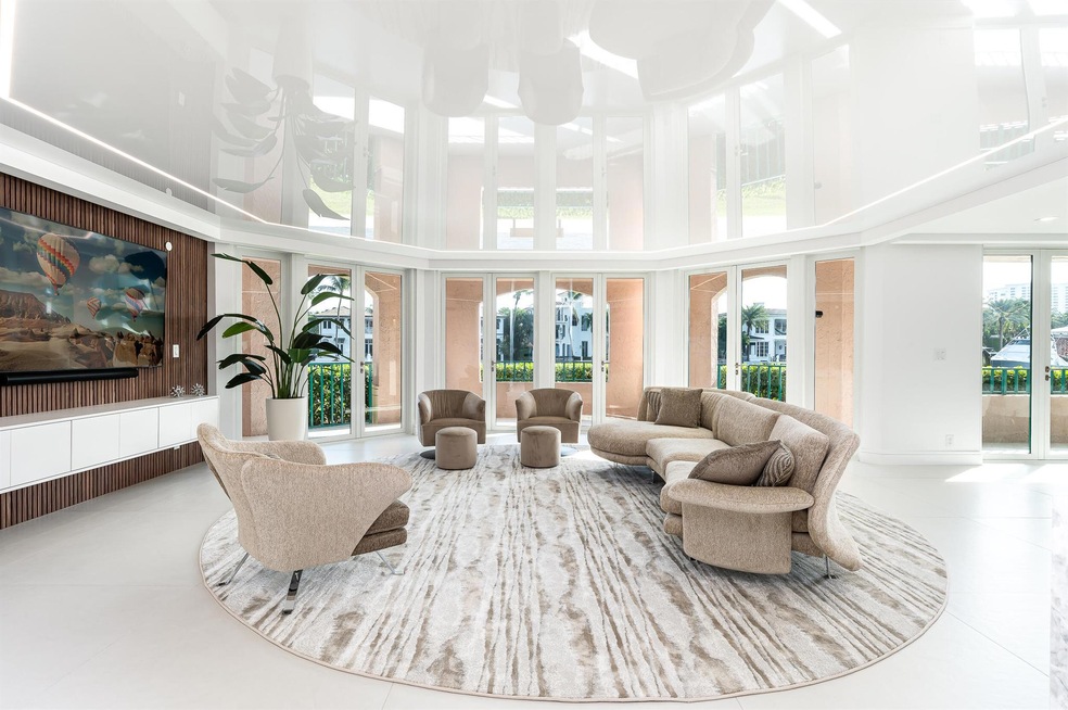 Mizner Court unit 101, Boca Raton, FL 33432 - photo 1