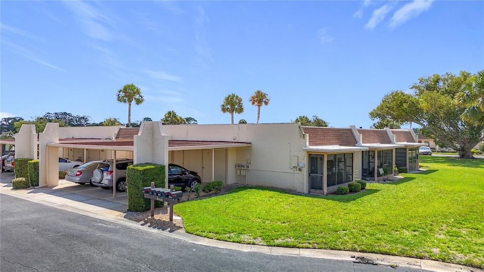 11135 Carriage Hill Dr unit 6, Port Richey, FL 34668 - photo 1