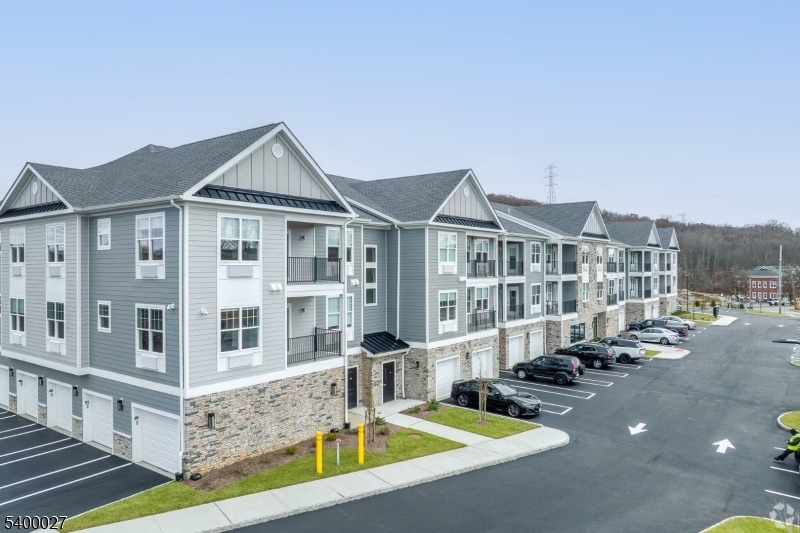 9 9u-1 Hellers Ln unit 2, Jefferson Twp., NJ 07849 - photo 1