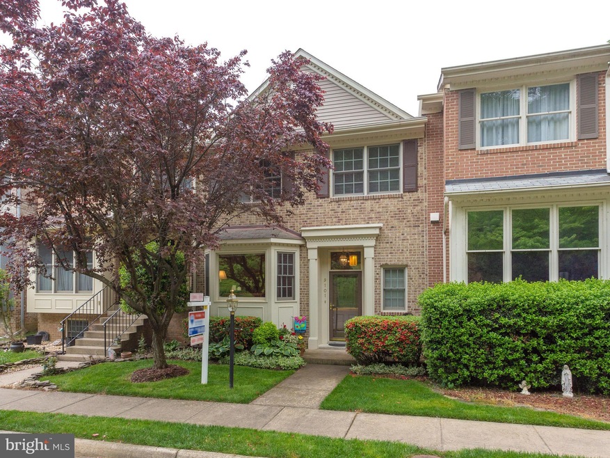9101 Golden Sunset Ln, Springfield, VA 22153 - photo 1