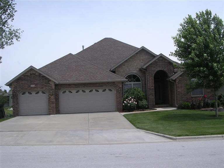 606 N Montclair Way, Nixa, MO 65714 - photo 1