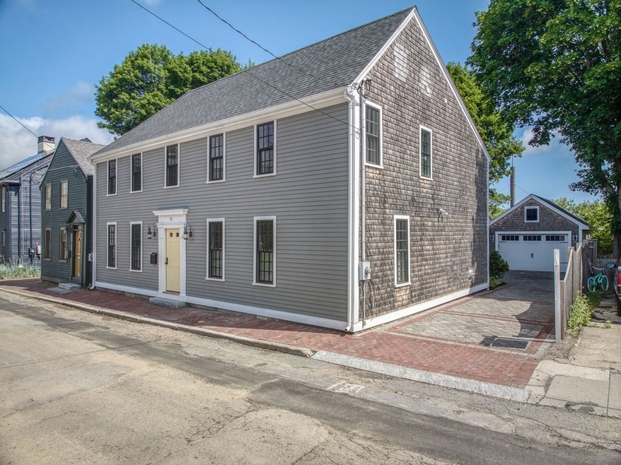71 Middle St, Newburyport, MA 01950 - photo 1