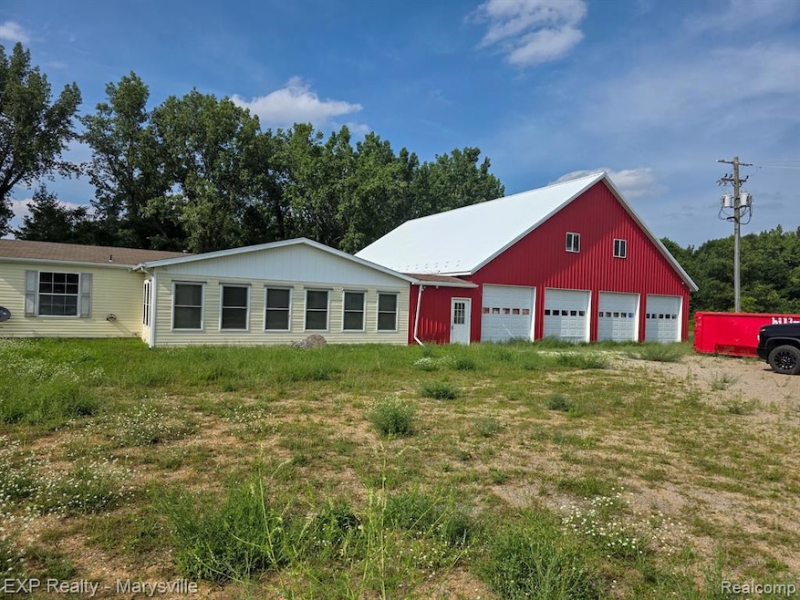 For Sale $299,900 • Co-Listing Agent