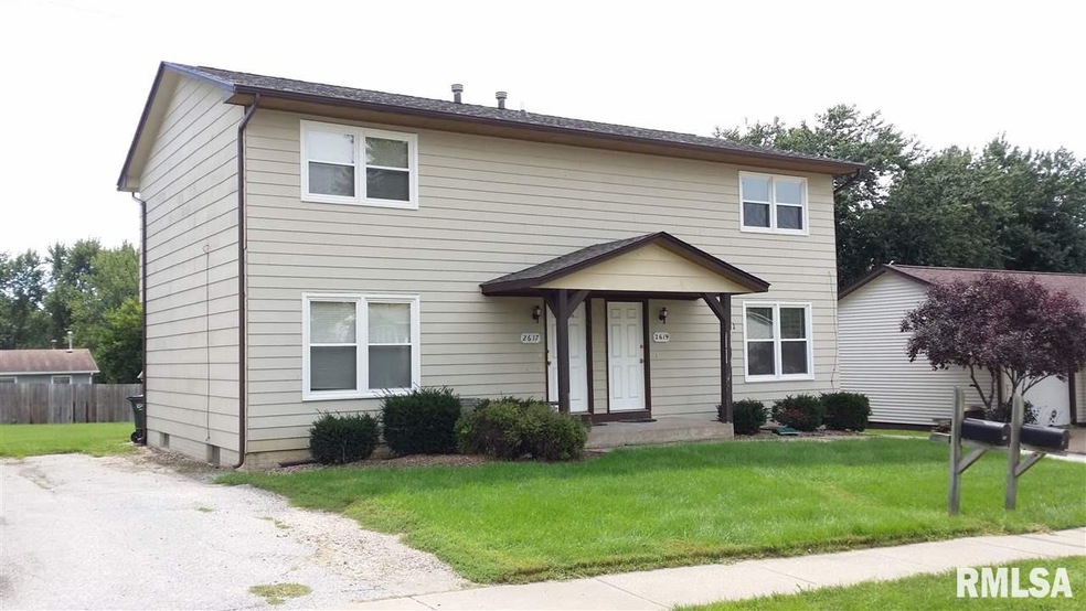 2617 W 60th St, Davenport, IA 52806 - photo 1