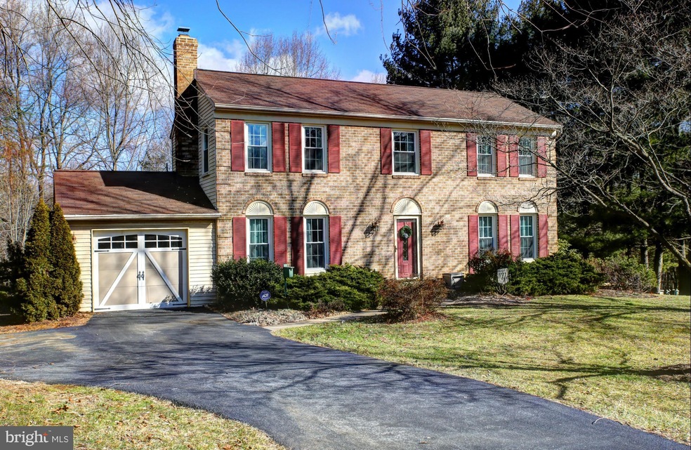 606 Tanglewood Dr, Sykesville, MD 21784 - photo 1