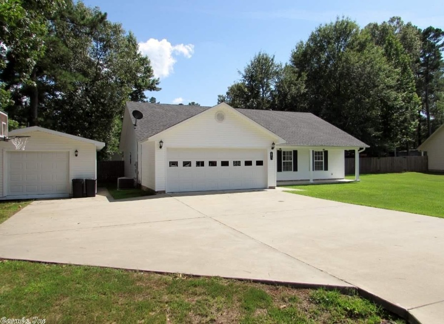 1015 Kari Dr, Sheridan, AR 72150 - photo 1