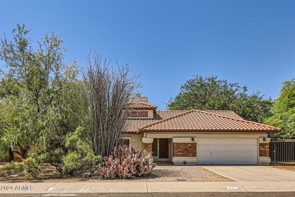 921 E Citation Ln, Tempe, AZ 85284 - photo 1