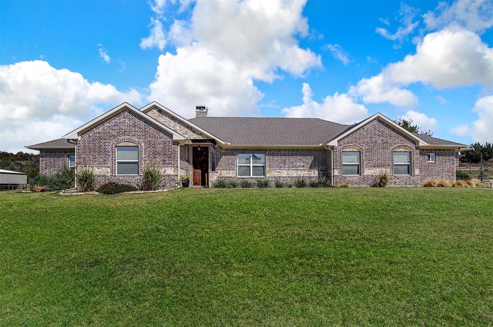 331 Kendall Cir, Weatherford, TX 76088 - photo 1