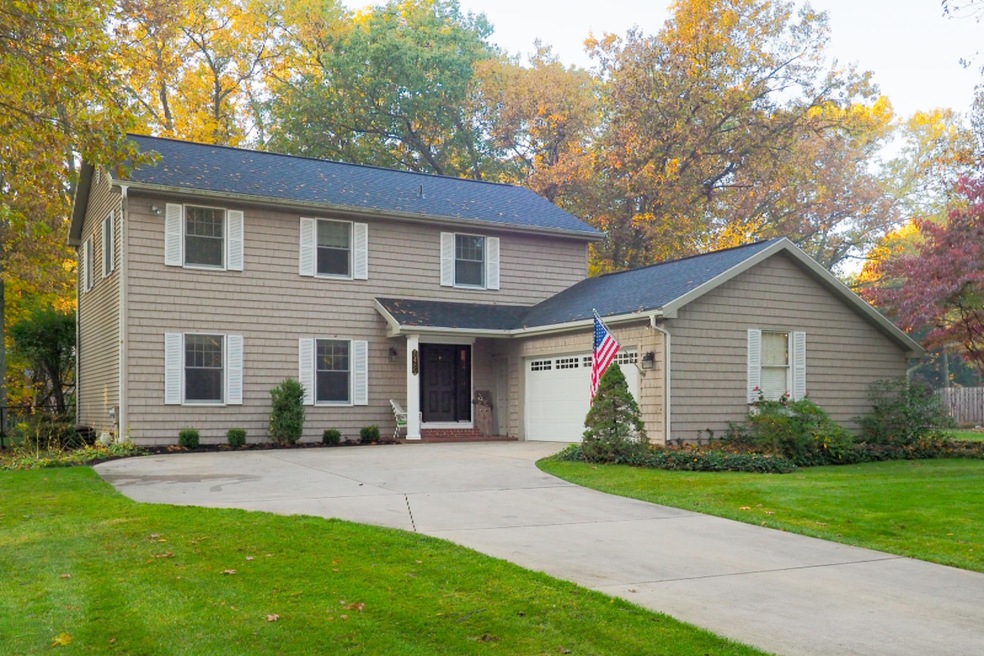 5489 Swallow Ave-101