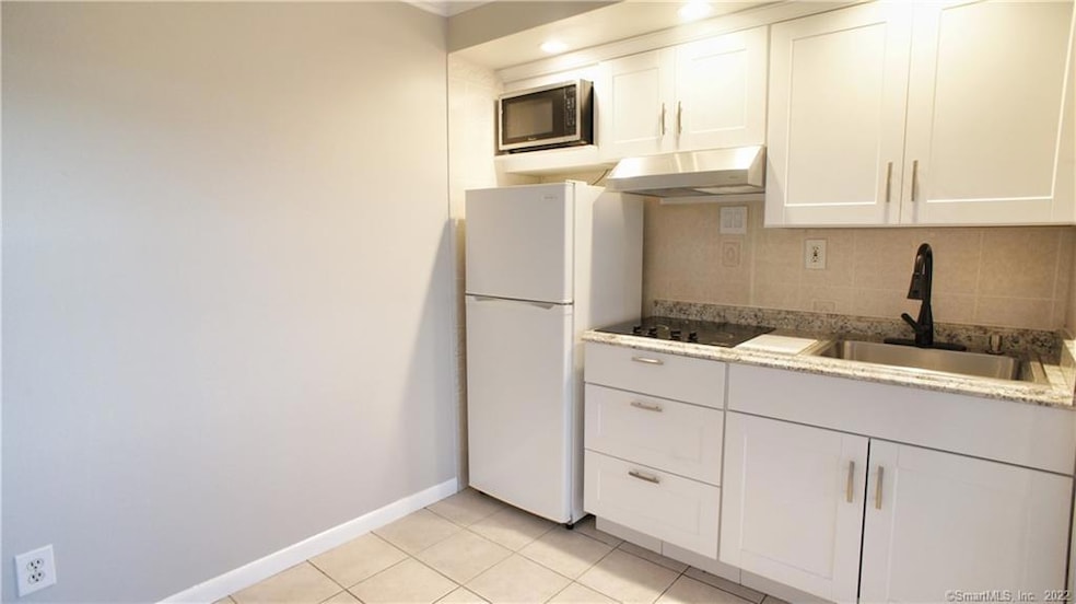 25 Maple St unit 7, Norwalk, CT 06850 - photo 1