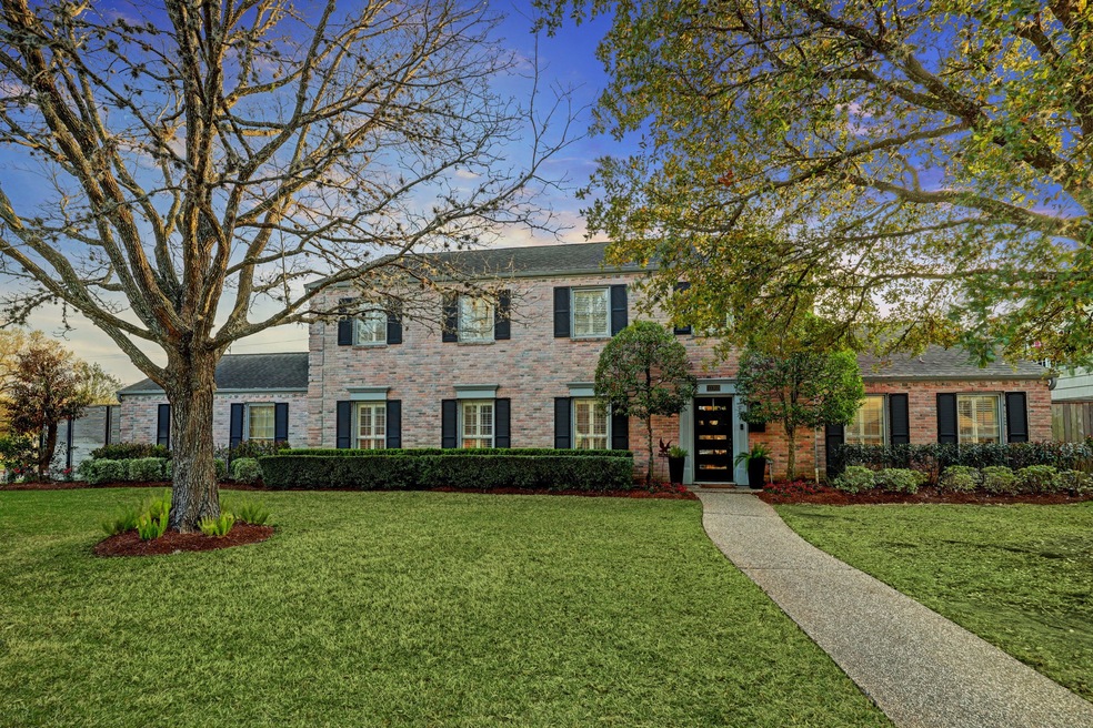 13303 Indian Creek Rd, Houston, TX 77079 - photo 1