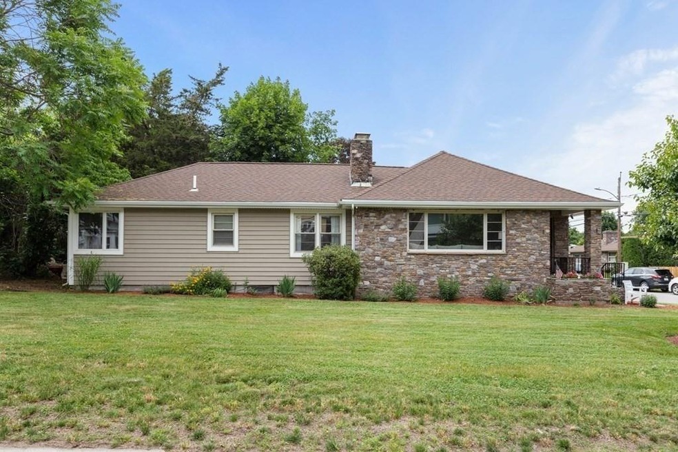 135 West St, Milford, MA 01757 - photo 1