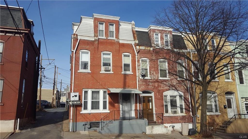 735 W Union St, Allentown, PA 18101 - photo 1