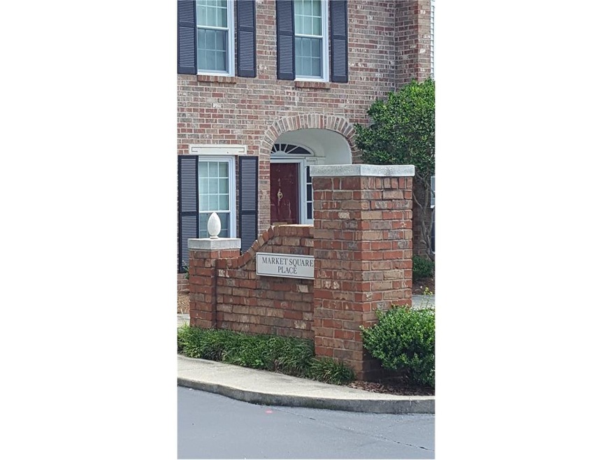 Wonderful Westover Plantation neighborhood in grea