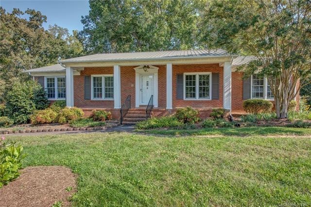 818 Hill St, Shelby, NC 28152 - photo 1