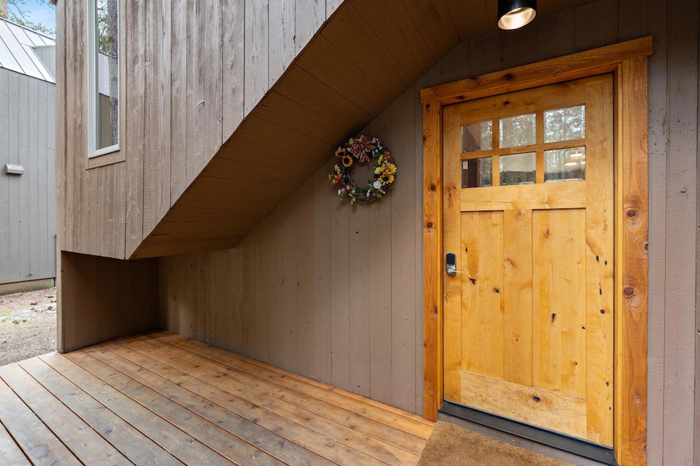 1-web-or-mls-13612-Floret-Black-Butte-Ra