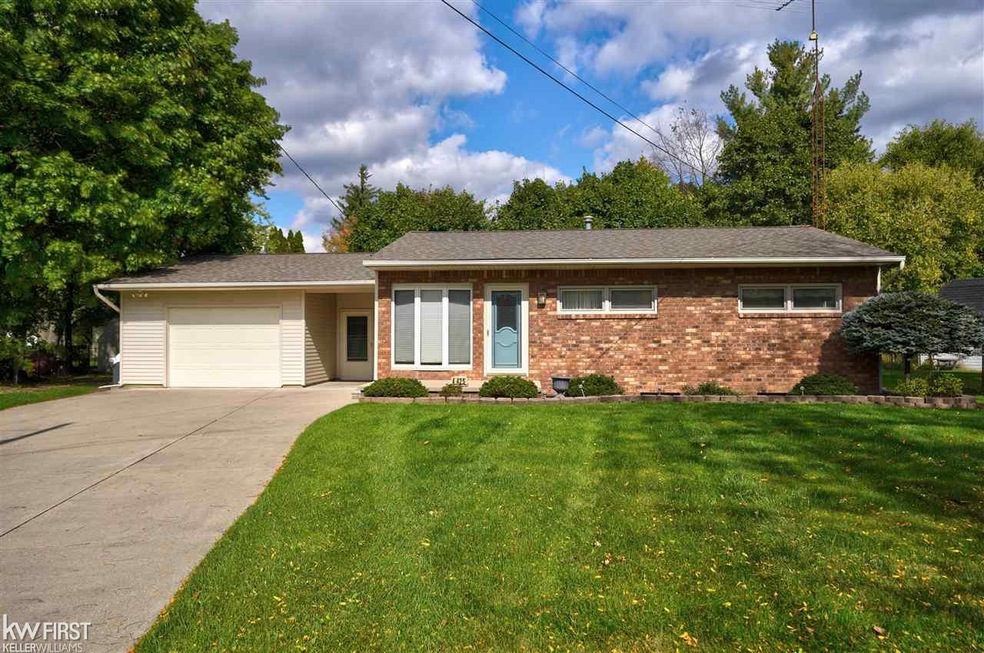 4425 Crampton Cir, Flint, MI 48506 - photo 1