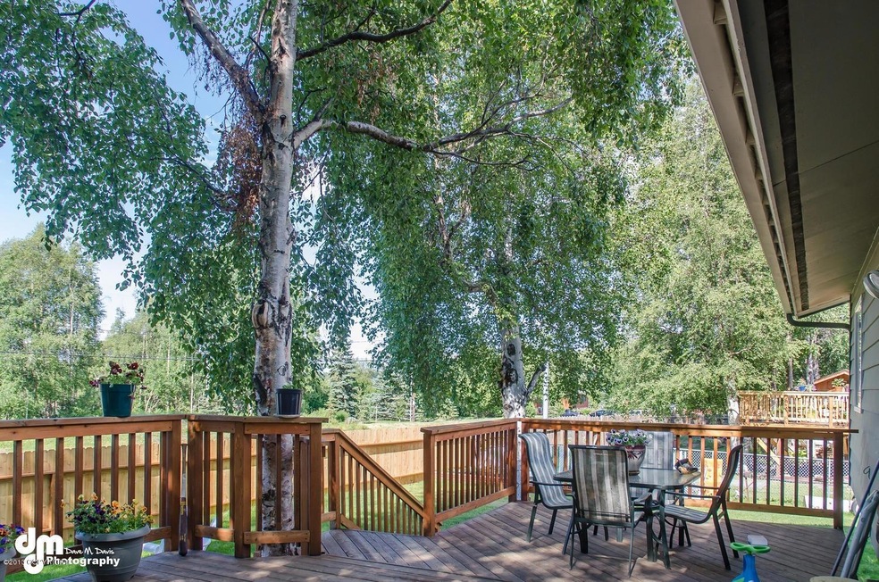 Exterior Rear Deck