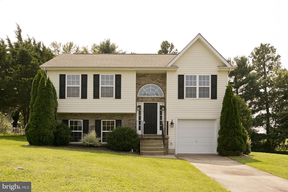 121 Whitfield Cir, Stephens City, VA 22655 - photo 1