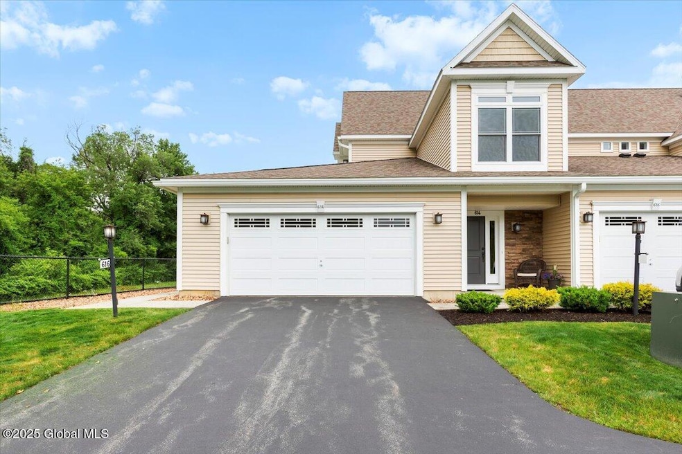 Sold $395,000 • Co-Listing Agent