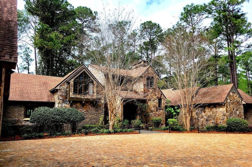 723 St Bernard Trail, Waycross, GA 31503 - photo 1