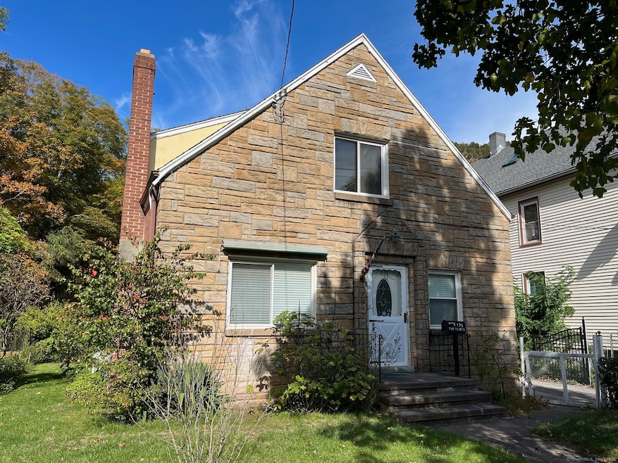 For Rent $1,700/month