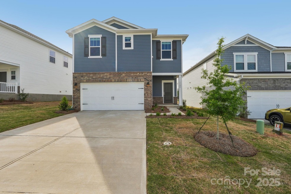 1305 31st St NE, Conover, NC 28613 - photo 1