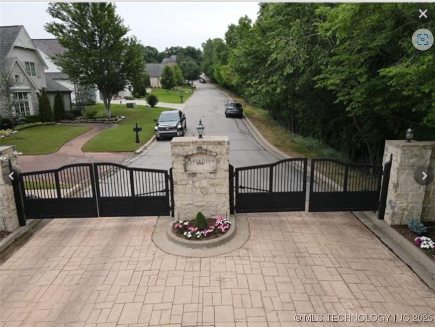 12207 S 12th Ct, Jenks, OK 74037 - photo 1