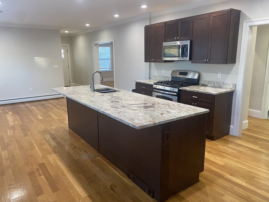 51 Ocean Ave unit 1, Salem, MA 01970 - photo 1