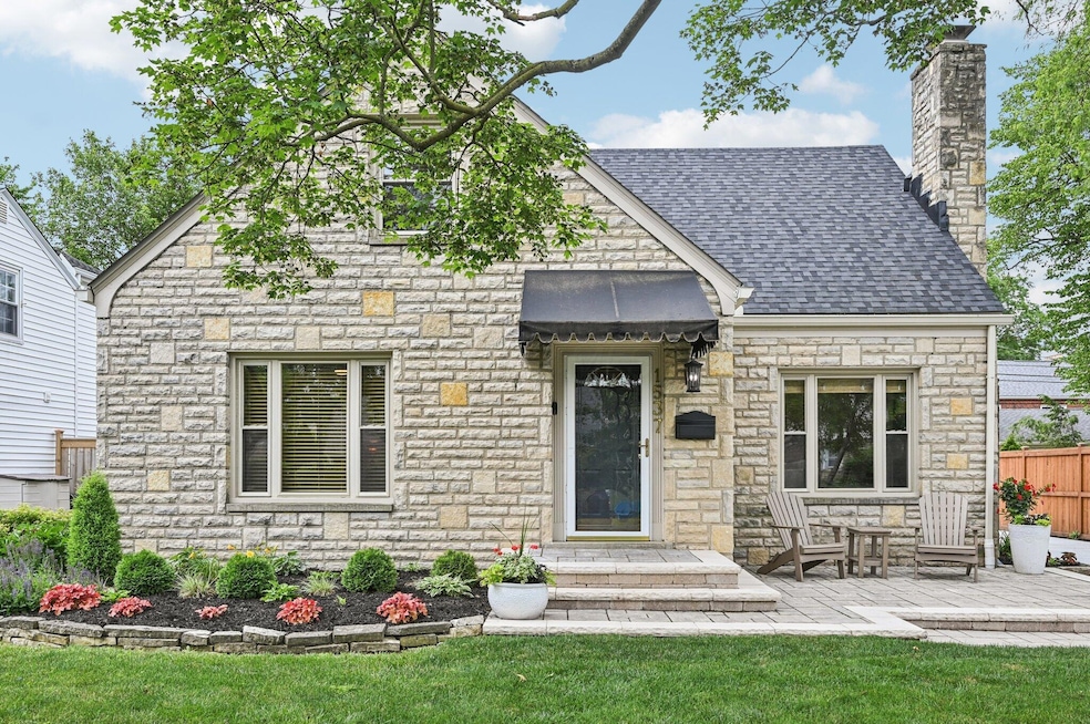 5-web-or-mls-Barrington Rd-1006-005